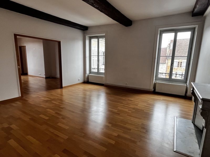 Vaste appartement F5 en très bon état 