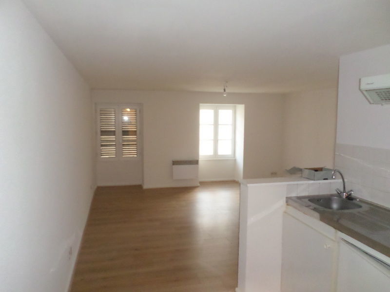 Vaste F2 avec kitchenette